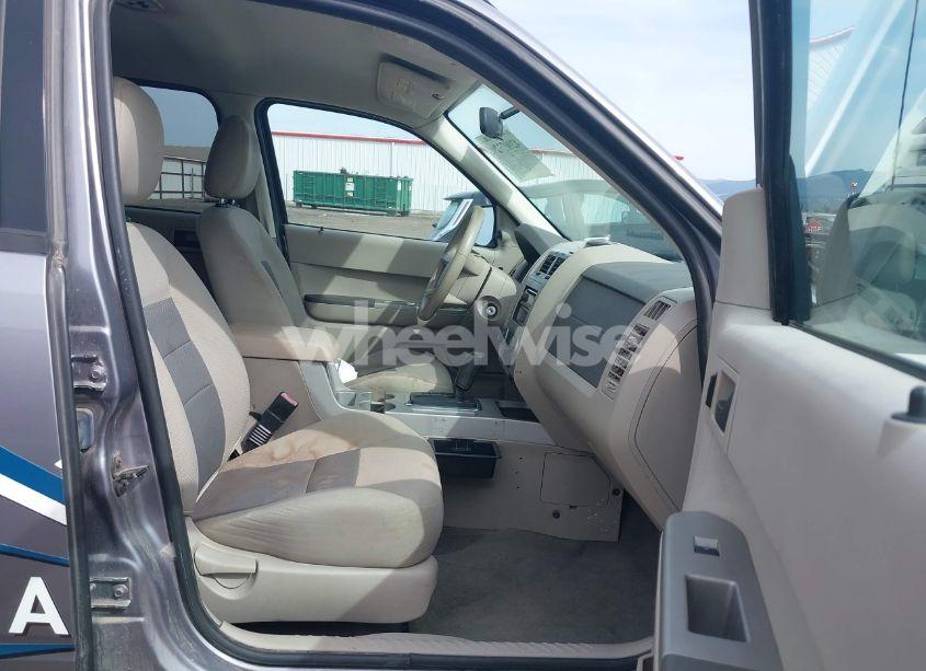 Photo 5 of 2008 Ford Escape XLT (VIN 1FMCU93178KD40865)