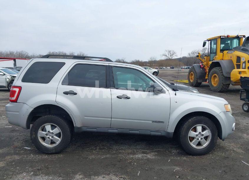 Photo 13 of 2008 Ford Escape XLT (VIN 1FMCU93178KD41398)