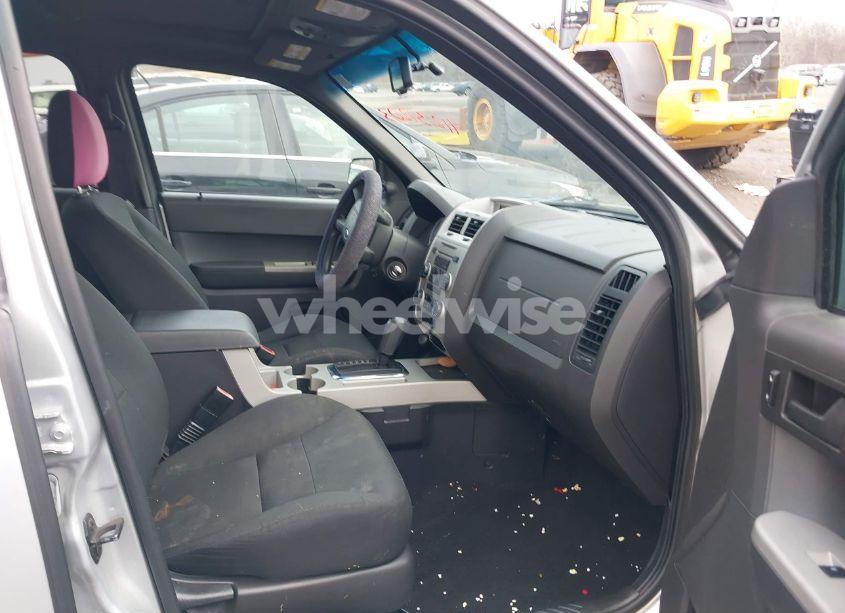 Photo 5 of 2008 Ford Escape XLT (VIN 1FMCU93178KD41398)