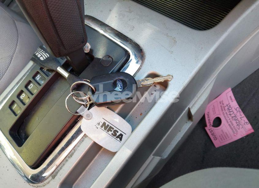 Photo 11 of 2008 Ford Escape XLT (VIN 1FMCU93178KE47804)