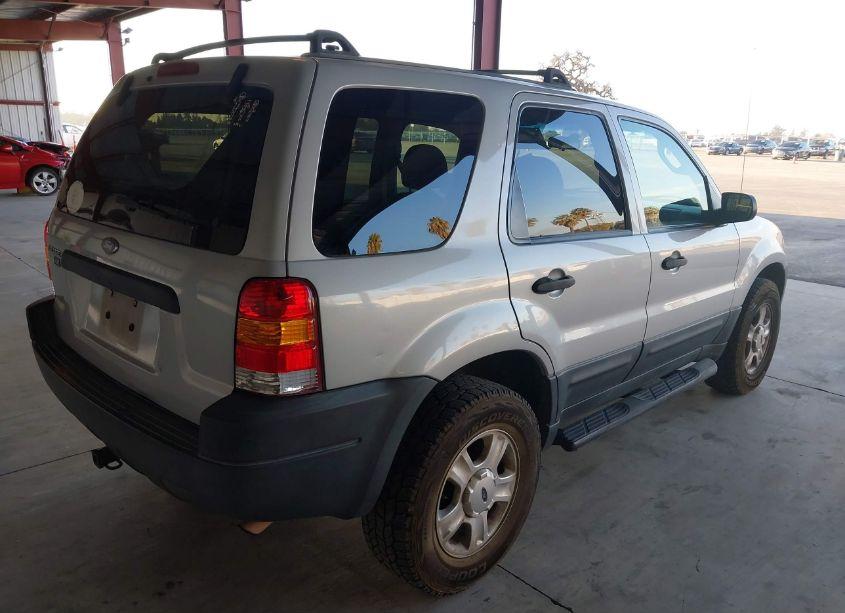 Photo 4 of 2004 Ford Escape XLT (VIN 1FMCU93184KA43274)