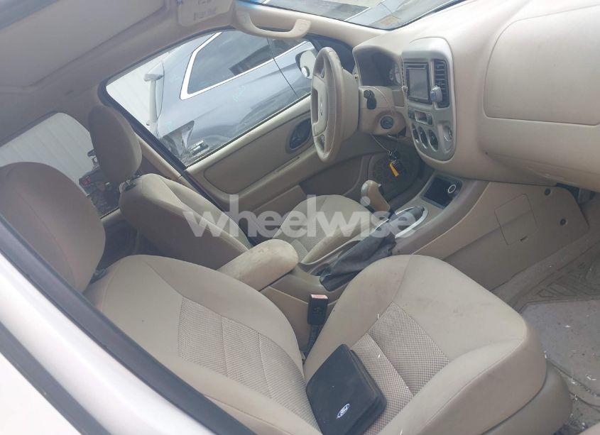 Photo 5 of 2006 Ford Escape XLT/XLT SPORT (VIN 1FMCU93186KD02820)