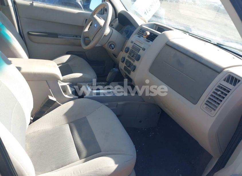 Photo 5 of 2008 Ford Escape XLT (VIN 1FMCU93188KB09750)