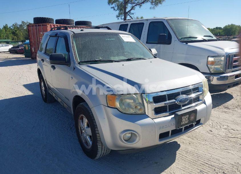 2008 Ford Escape XLT (VIN 1FMCU93188KC00856) main photo