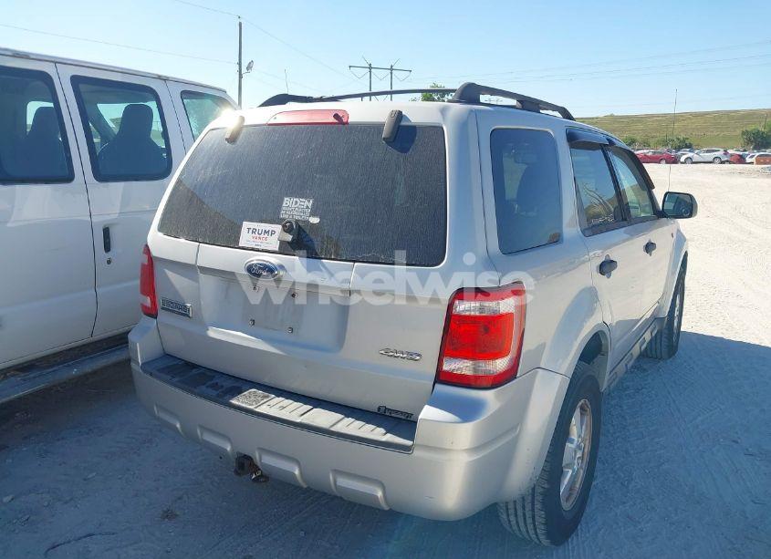 Photo 4 of 2008 Ford Escape XLT (VIN 1FMCU93188KC00856)