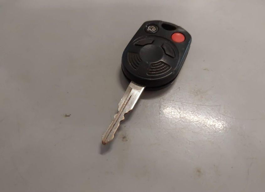 Photo 11 of 2008 Ford Escape XLT (VIN 1FMCU93188KE00135)