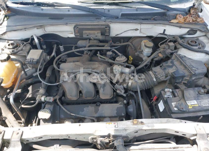 Photo 10 of 2004 Ford Escape XLT (VIN 1FMCU93194KA79300)
