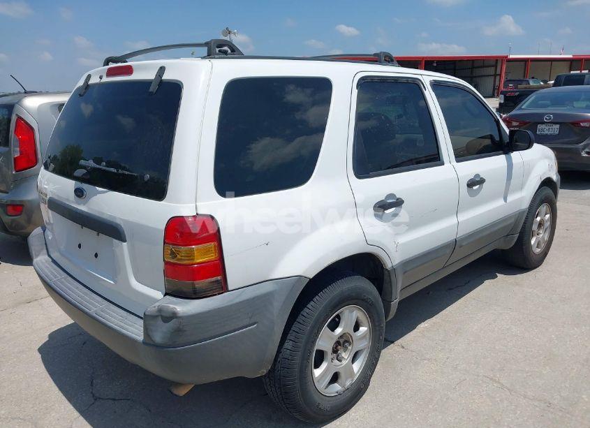Photo 4 of 2004 Ford Escape XLT (VIN 1FMCU93194KA79300)