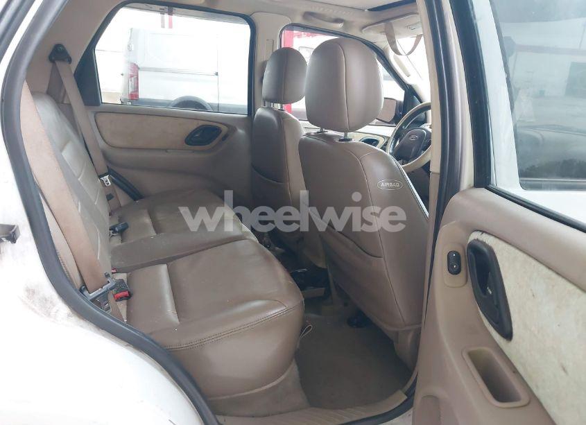 Photo 8 of 2004 Ford Escape XLT (VIN 1FMCU93194KA79300)