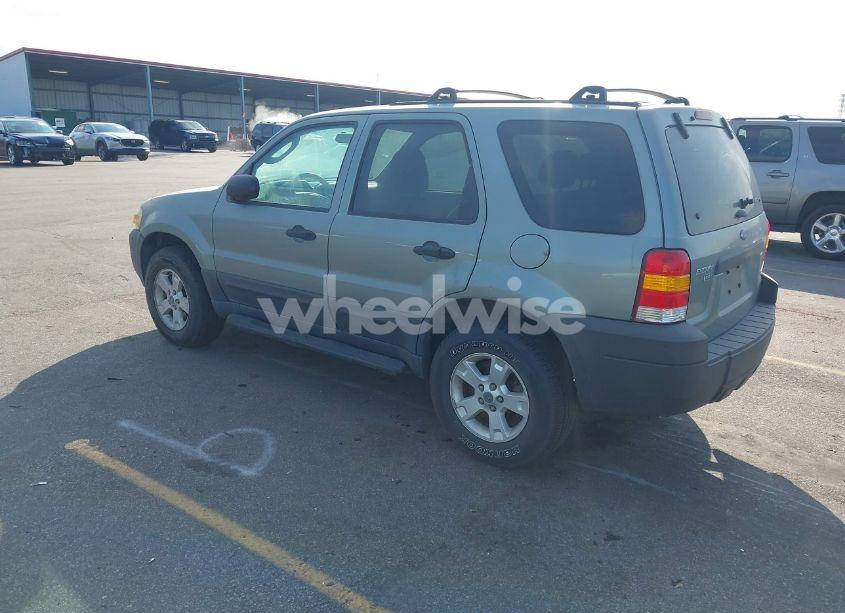 Photo 3 of 2005 Ford Escape XLT (VIN 1FMCU93195KA07157)