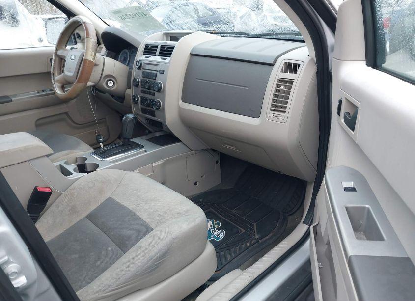 Photo 5 of 2008 Ford Escape XLT (VIN 1FMCU93198KC16029)