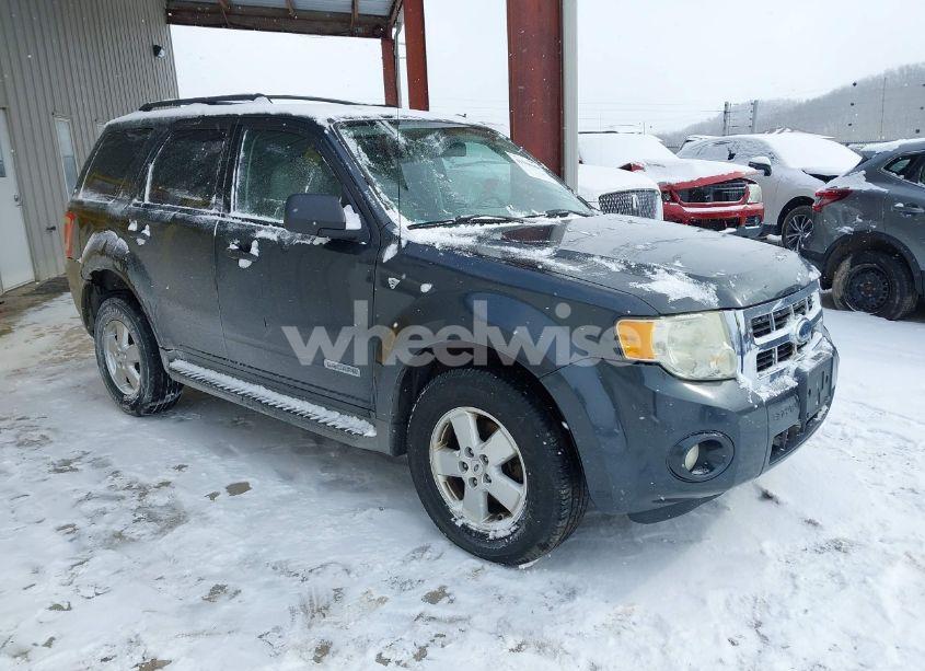 2008 Ford Escape XLT (VIN 1FMCU93198KD00772) main photo