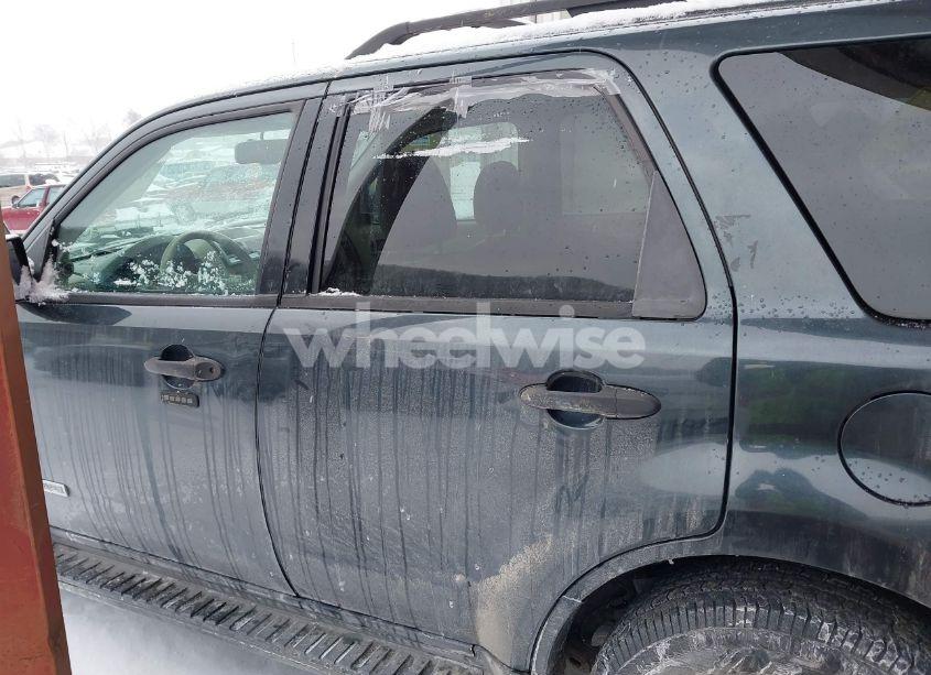 Photo 14 of 2008 Ford Escape XLT (VIN 1FMCU93198KD00772)