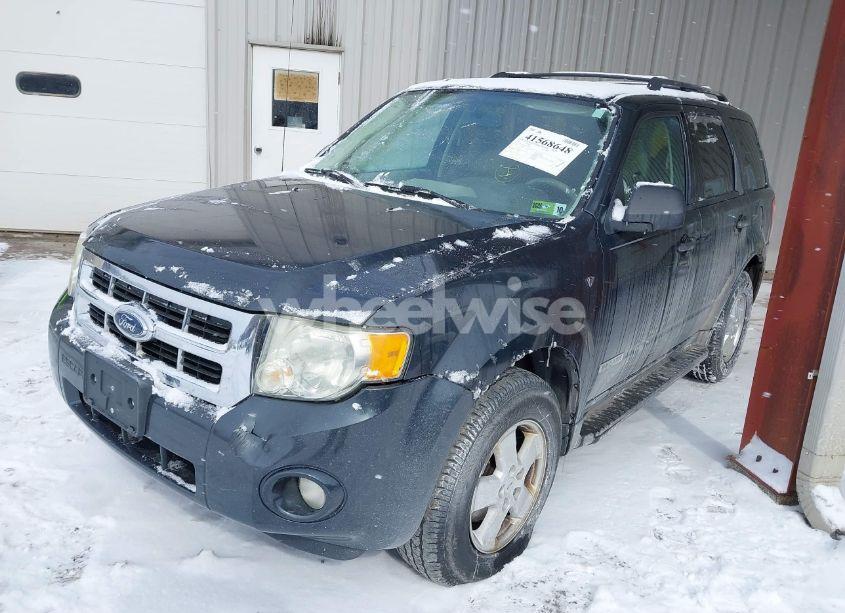 Photo 2 of 2008 Ford Escape XLT (VIN 1FMCU93198KD00772)