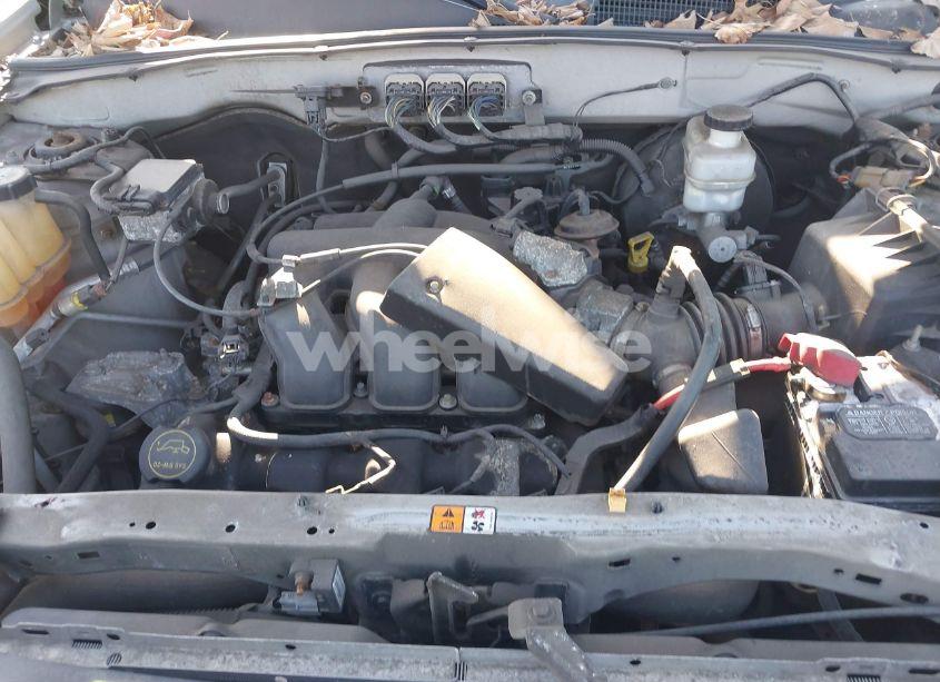 Photo 10 of 2008 Ford Escape XLT (VIN 1FMCU93198KD32038)