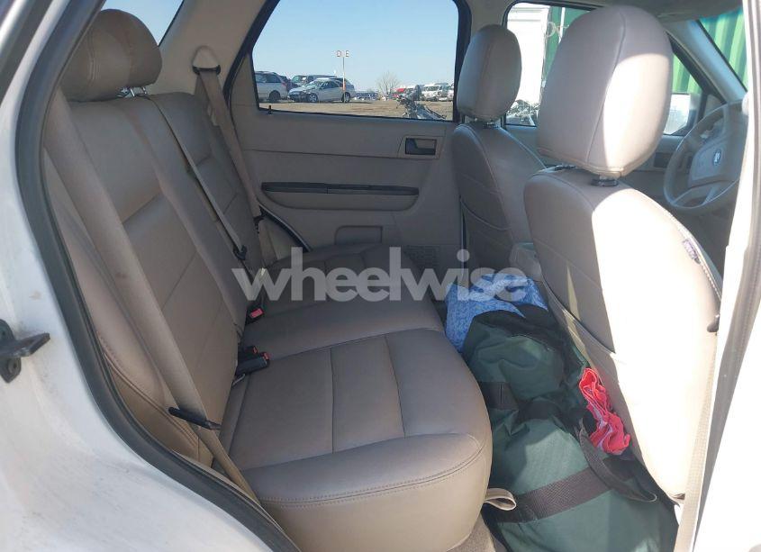 Photo 8 of 2008 Ford Escape XLT (VIN 1FMCU93198KD32038)