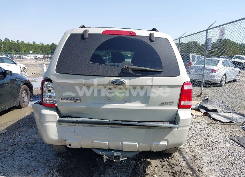 Photo 16 of 2008 Ford Escape XLT (VIN 1FMCU93198KE69299)