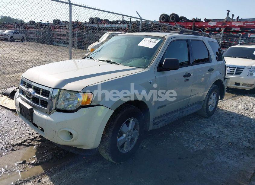 Photo 2 of 2008 Ford Escape XLT (VIN 1FMCU93198KE69299)