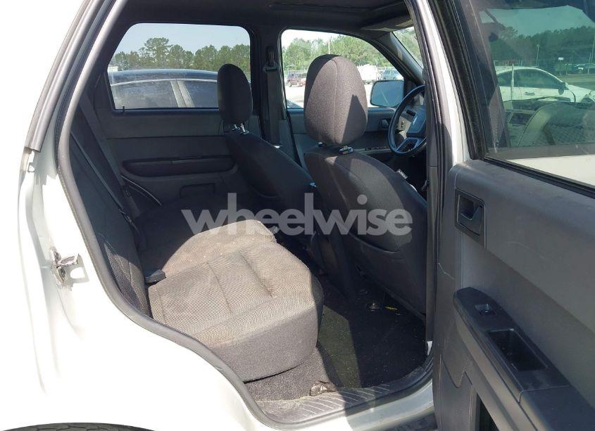 Photo 8 of 2008 Ford Escape XLT (VIN 1FMCU93198KE69299)