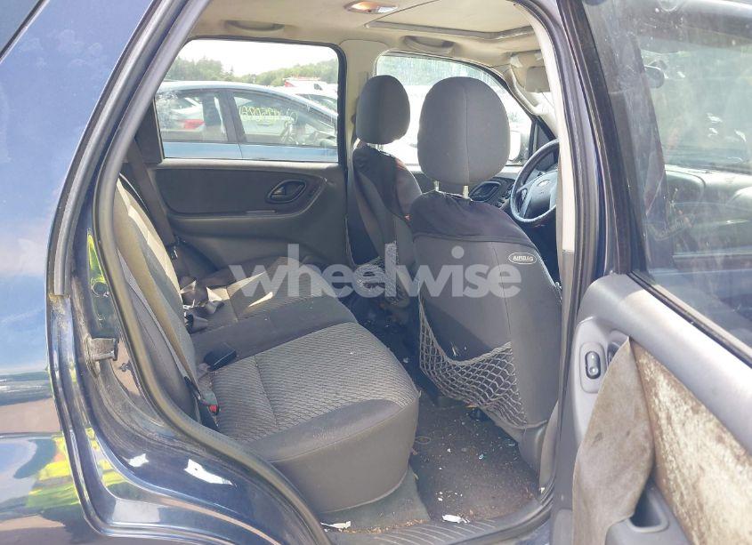 Photo 8 of 2004 Ford Escape XLT (VIN 1FMCU931X4DA13133)