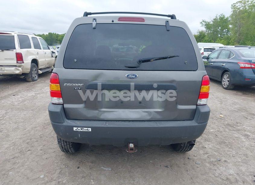 Photo 16 of 2004 Ford Escape XLT (VIN 1FMCU931X4DA18154)