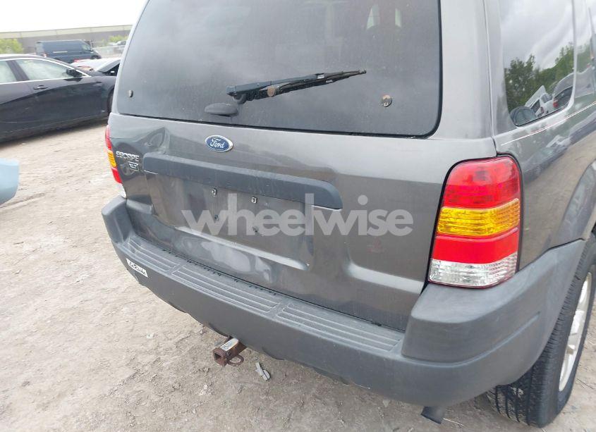 Photo 6 of 2004 Ford Escape XLT (VIN 1FMCU931X4DA18154)