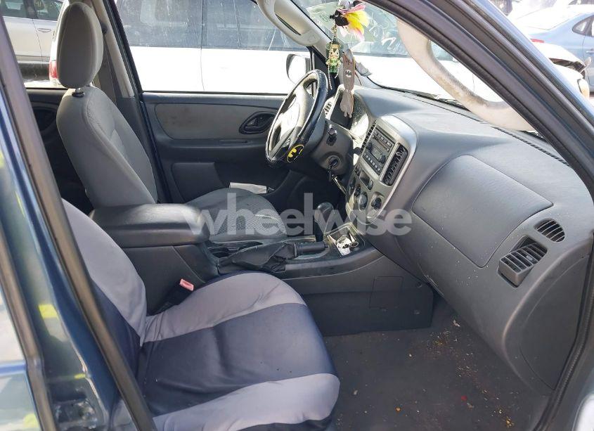 Photo 5 of 2005 Ford Escape XLT (VIN 1FMCU931X5KA97600)