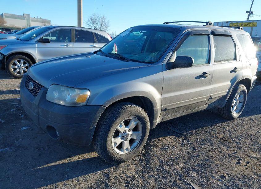 Photo 2 of 2007 Ford Escape XLT/XLT SPORT (VIN 1FMCU931X7KA40445)