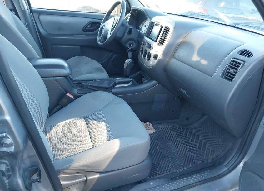Photo 5 of 2007 Ford Escape XLT/XLT SPORT (VIN 1FMCU931X7KA40445)