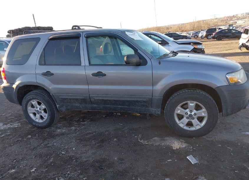 Photo 6 of 2007 Ford Escape XLT/XLT SPORT (VIN 1FMCU931X7KA40445)