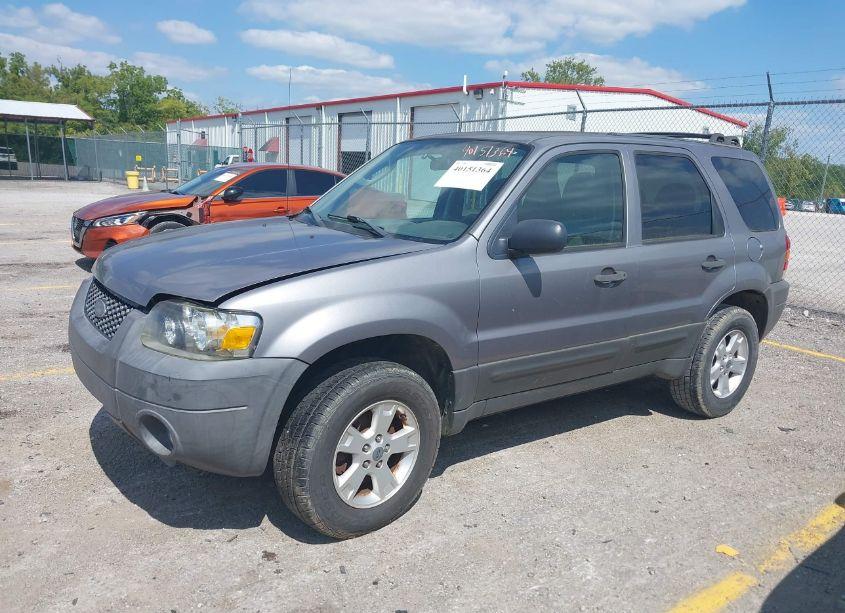 Photo 2 of 2007 Ford Escape XLT/XLT SPORT (VIN 1FMCU931X7KB99210)