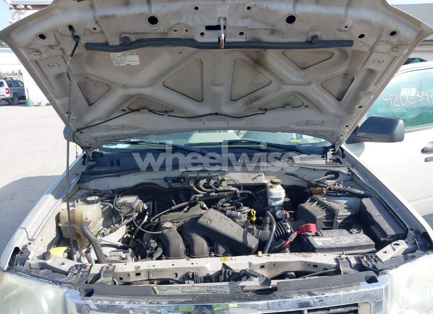 Photo 10 of 2008 Ford Escape XLT (VIN 1FMCU931X8KA56727)