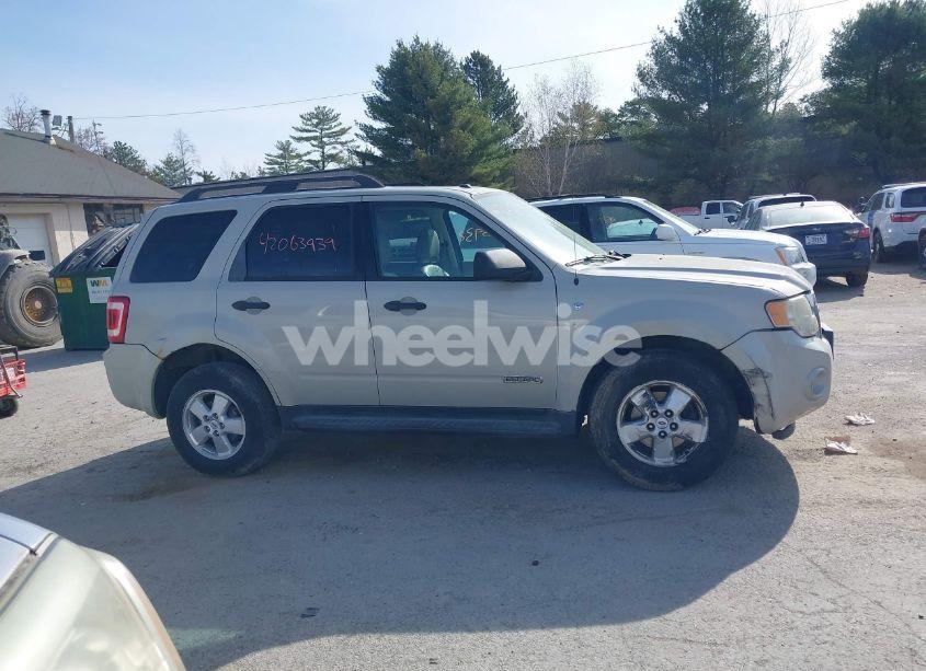 Photo 13 of 2008 Ford Escape XLT (VIN 1FMCU931X8KA56727)