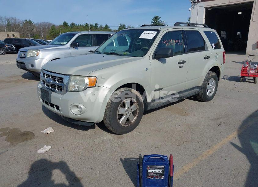 Photo 2 of 2008 Ford Escape XLT (VIN 1FMCU931X8KA56727)