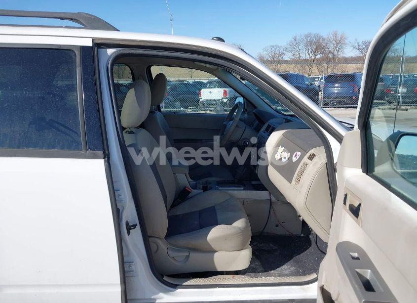 Photo 5 of 2008 Ford Escape XLT (VIN 1FMCU931X8KC09803)