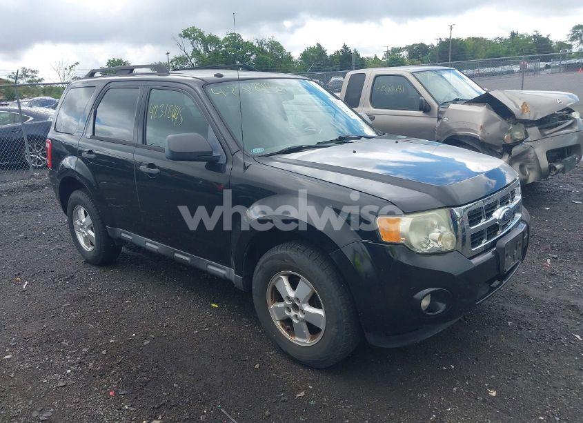 2009 Ford Escape XLT (VIN 1FMCU93709KA19708) main photo