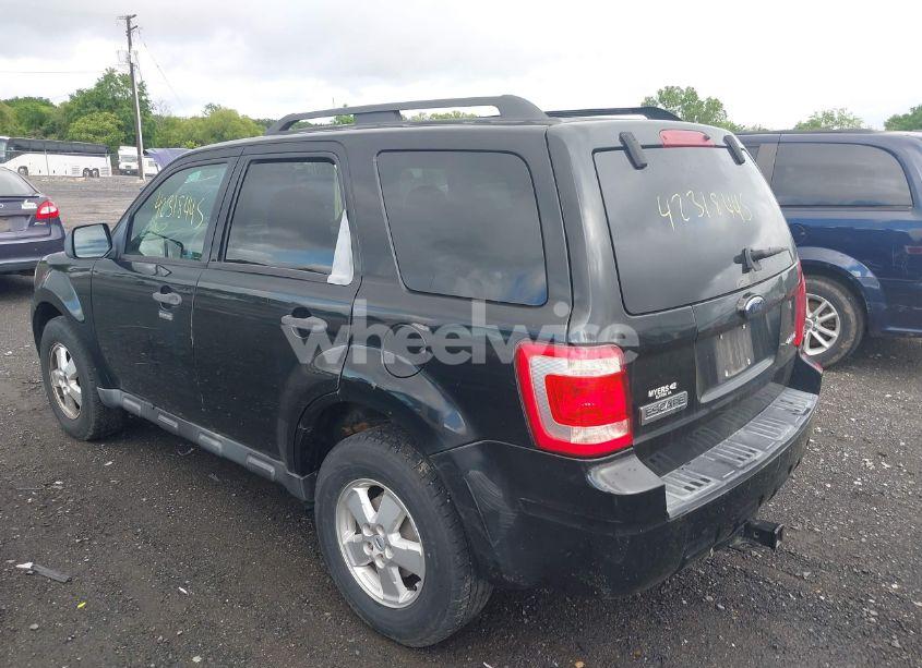 Photo 3 of 2009 Ford Escape XLT (VIN 1FMCU93709KA19708)