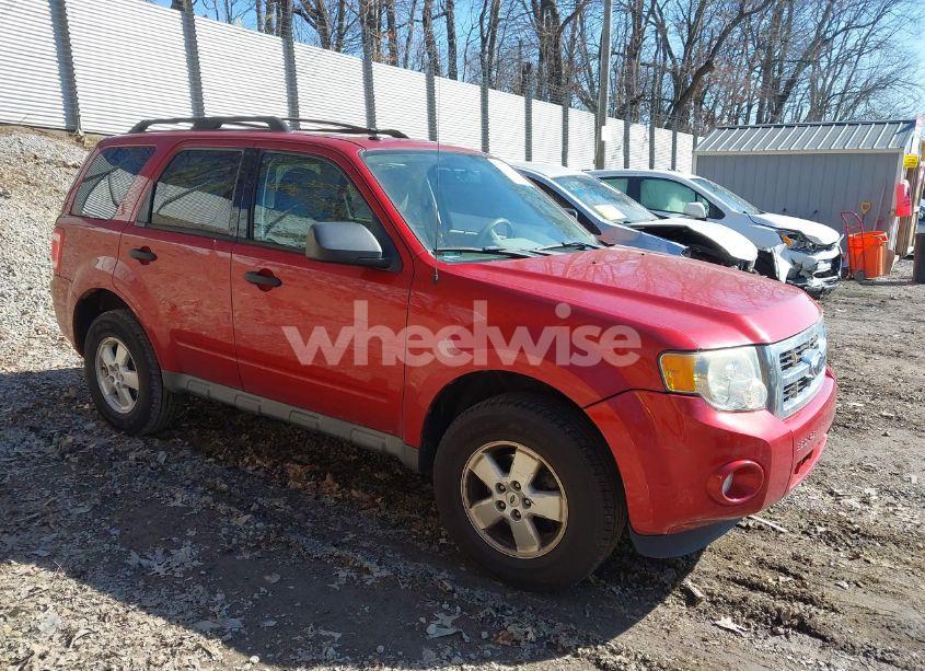 2009 Ford Escape XLT (VIN 1FMCU93709KB63274) main photo