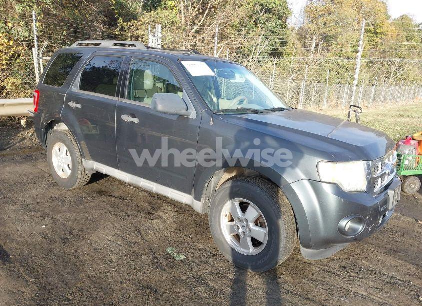 2009 Ford Escape XLT (VIN 1FMCU93709KC85651) main photo