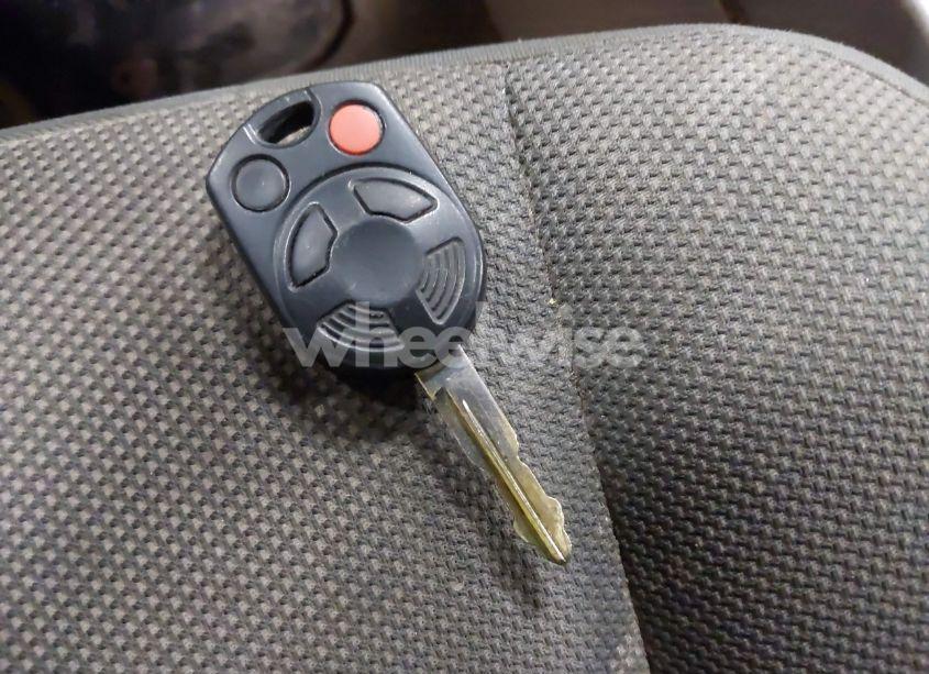 Photo 11 of 2009 Ford Escape XLT (VIN 1FMCU93709KD03906)