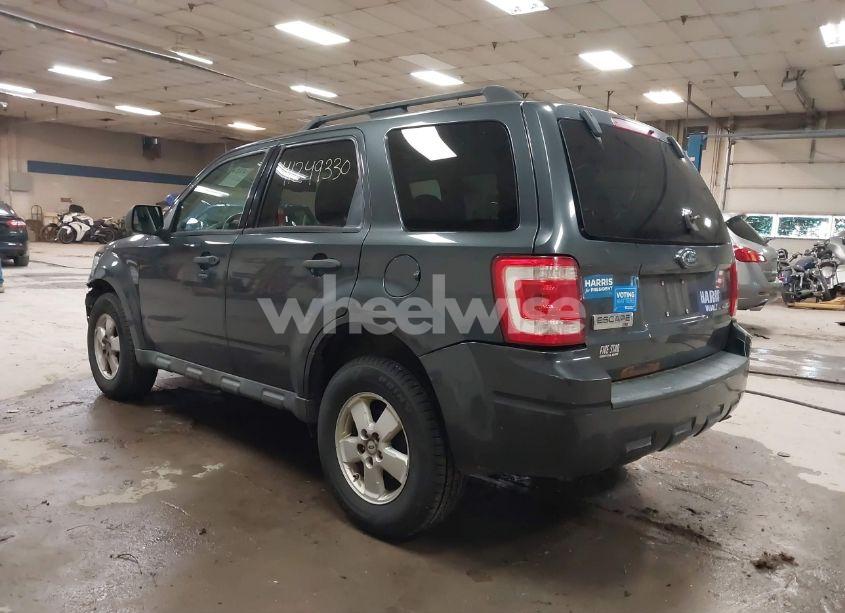 Photo 3 of 2009 Ford Escape XLT (VIN 1FMCU93709KD03906)
