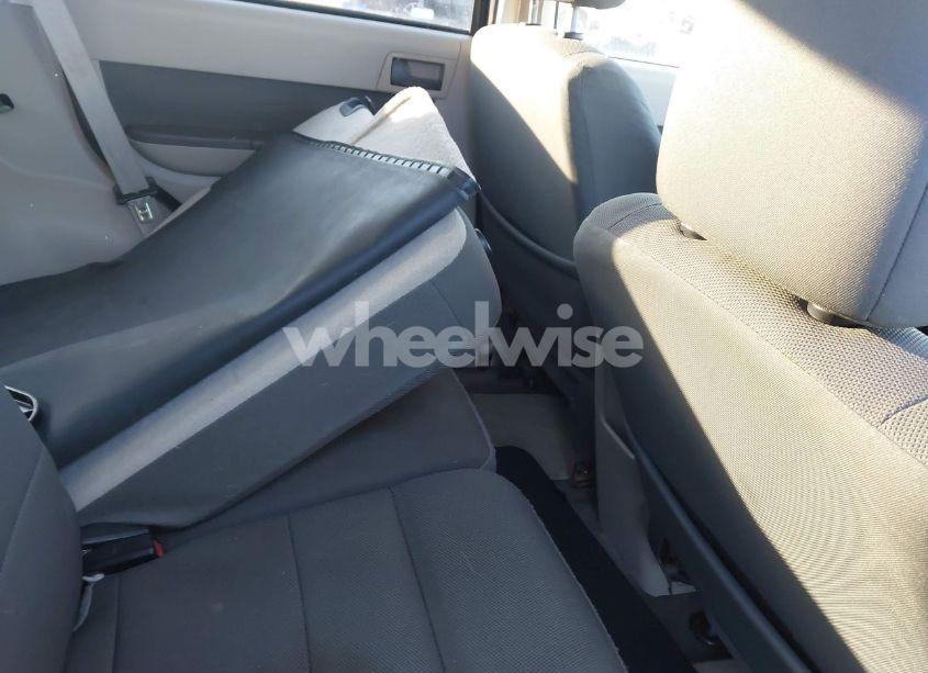 Photo 8 of 2009 Ford Escape XLT (VIN 1FMCU93739KA33781)