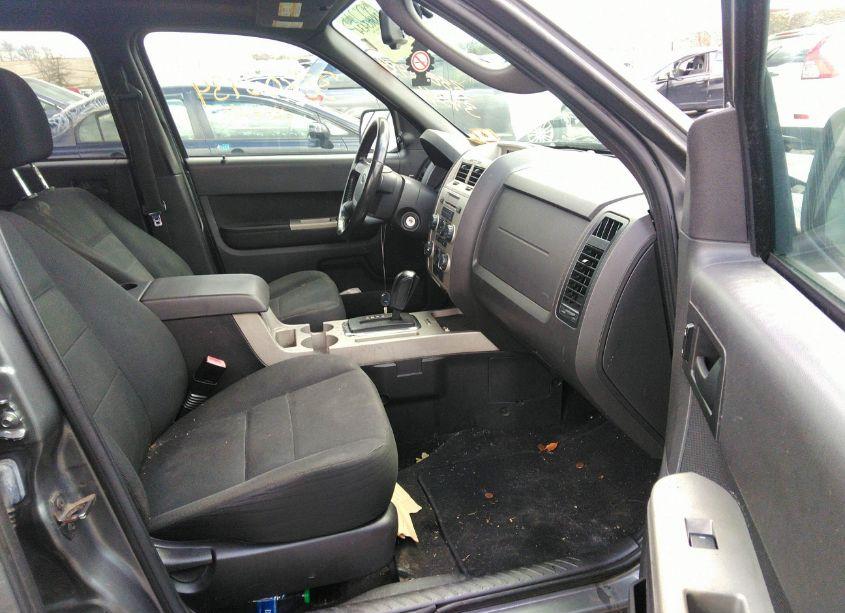Photo 5 of 2009 Ford Escape XLT (VIN 1FMCU93749KA06962)