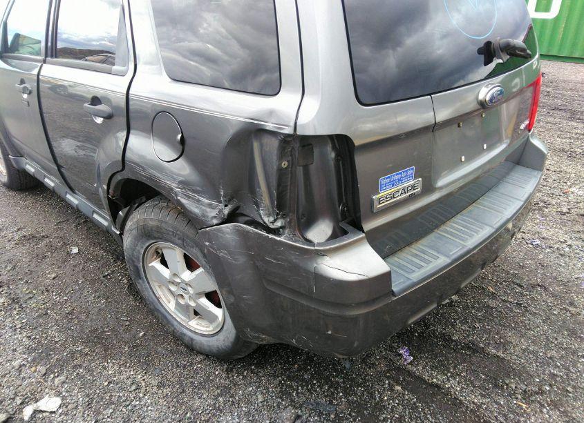 Photo 6 of 2009 Ford Escape XLT (VIN 1FMCU93749KA06962)