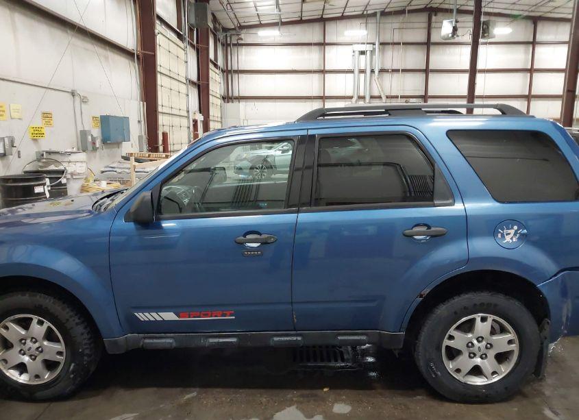 Photo 14 of 2009 Ford Escape XLT (VIN 1FMCU93759KC31147)