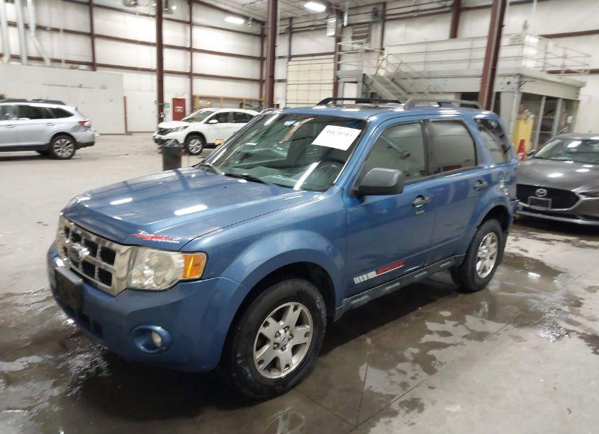 Photo 2 of 2009 Ford Escape XLT (VIN 1FMCU93759KC31147)