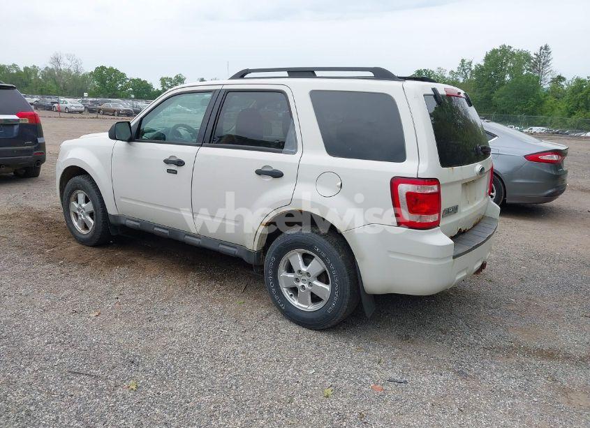Photo 3 of 2009 Ford Escape XLT (VIN 1FMCU93779KA88945)
