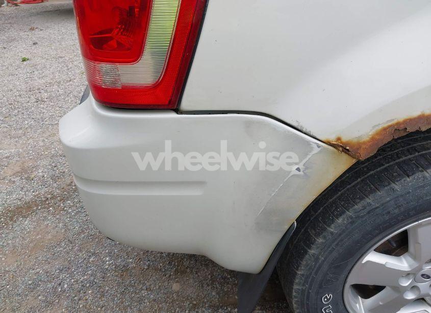 Photo 6 of 2009 Ford Escape XLT (VIN 1FMCU93779KA88945)