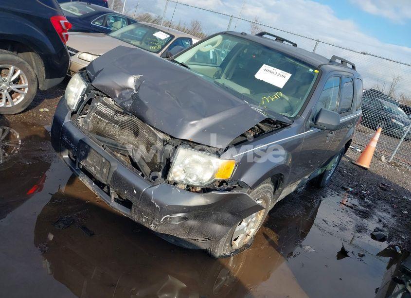 Photo 2 of 2009 Ford Escape XLT (VIN 1FMCU93779KB93176)