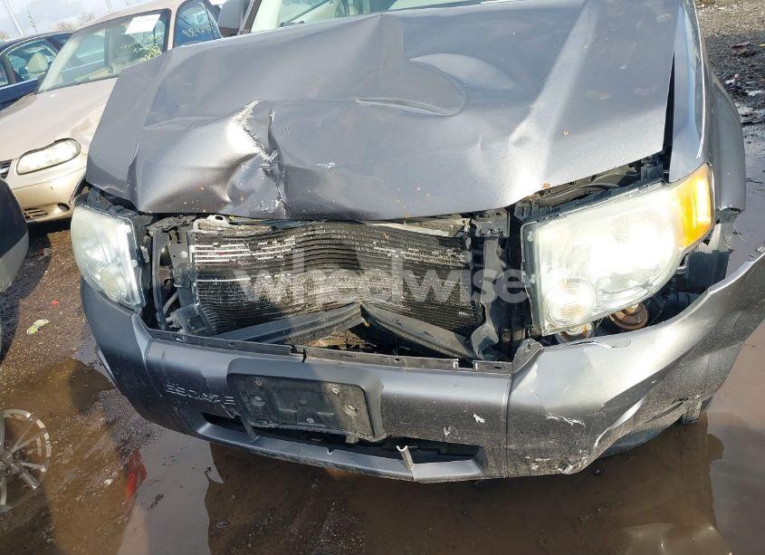 Photo 6 of 2009 Ford Escape XLT (VIN 1FMCU93779KB93176)